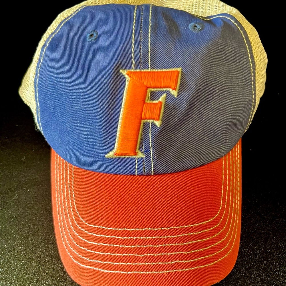 NWT University of Florida Gators trucker hat